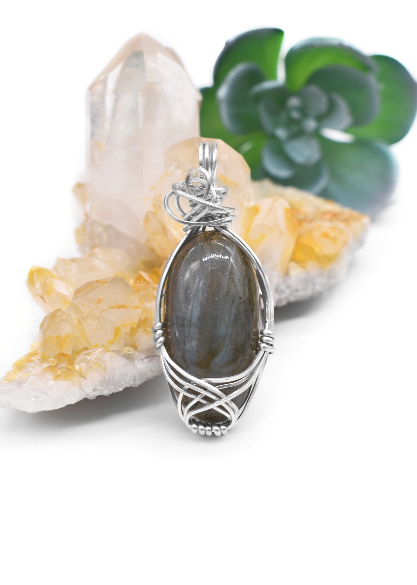 Beautiful Blue Labradorite Sterling Pendant