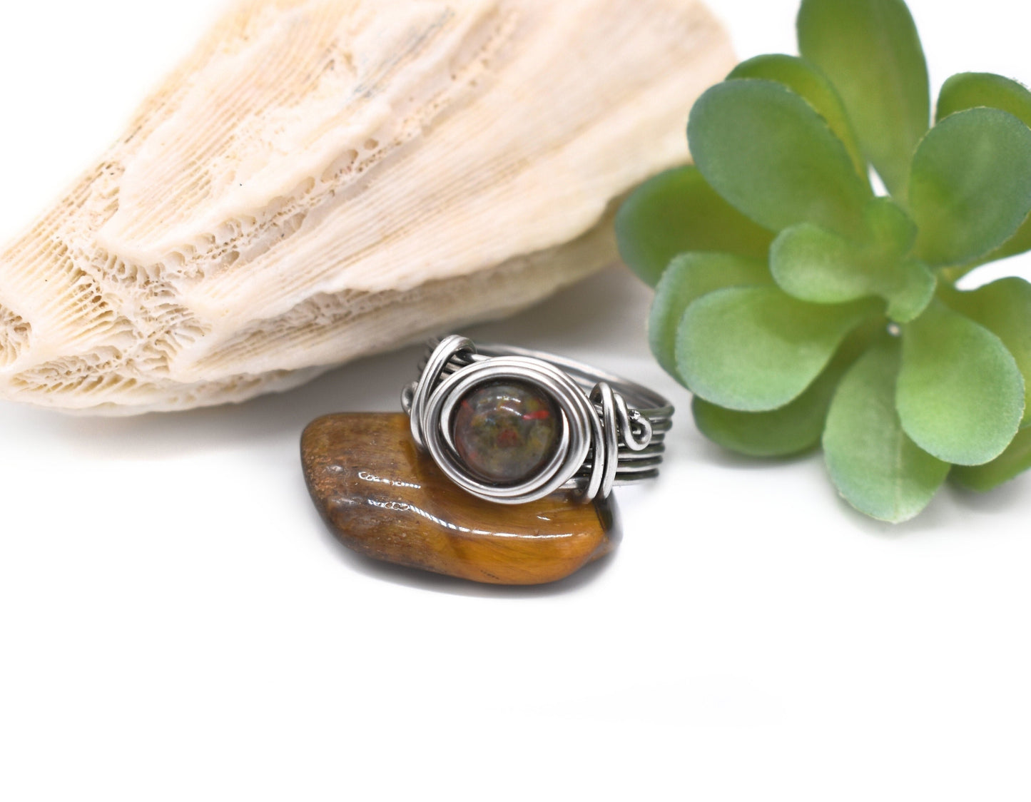 Dragons Blood Celtic Meditation Ring