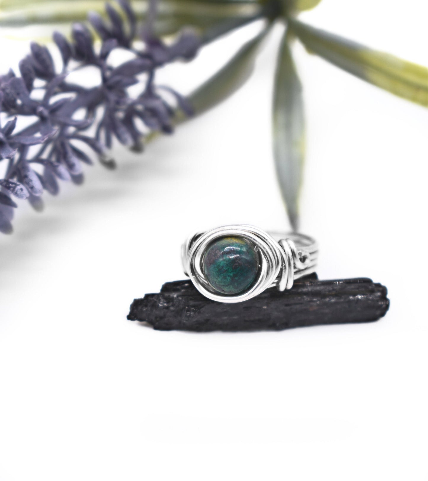Chrysocolla Gemstone Celtic Meditation Ring