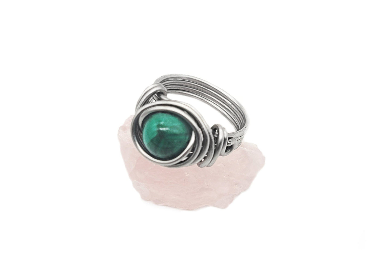 Green Malachite Gemstone Celtic Meditation Ring