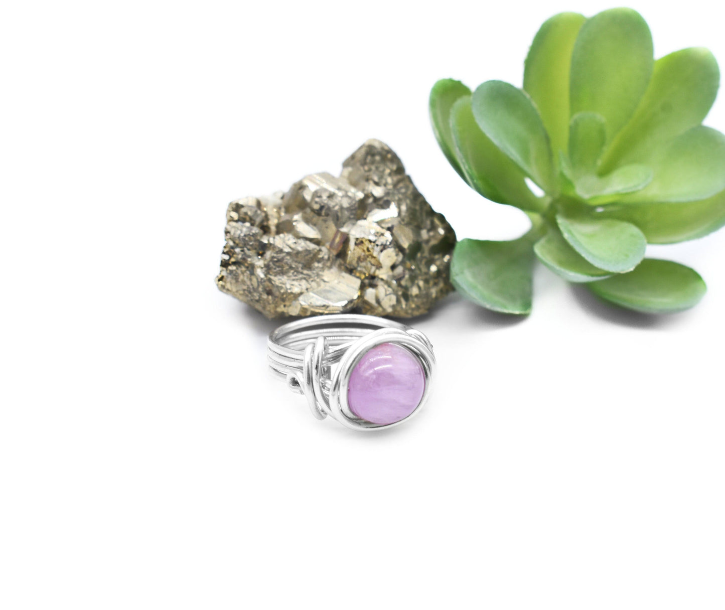 Pink Kunzite Celtic Meditation Ring