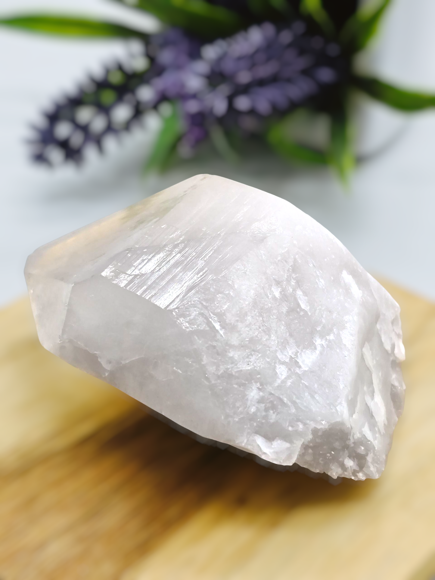 ✨ Raw Quartz Crystal – Genuine Reiki Healing Stone ✨