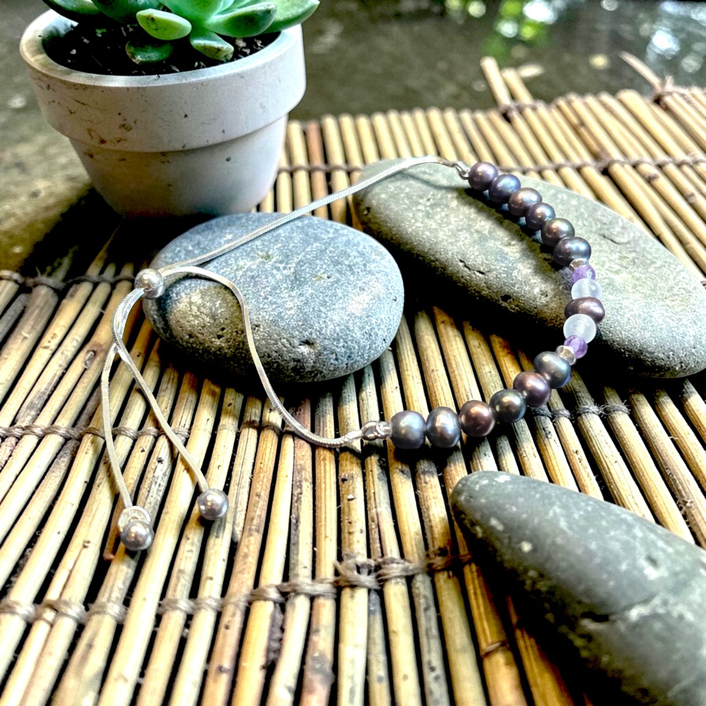 Elegant Black Pearl and Amethyst Adjustable Bracelet