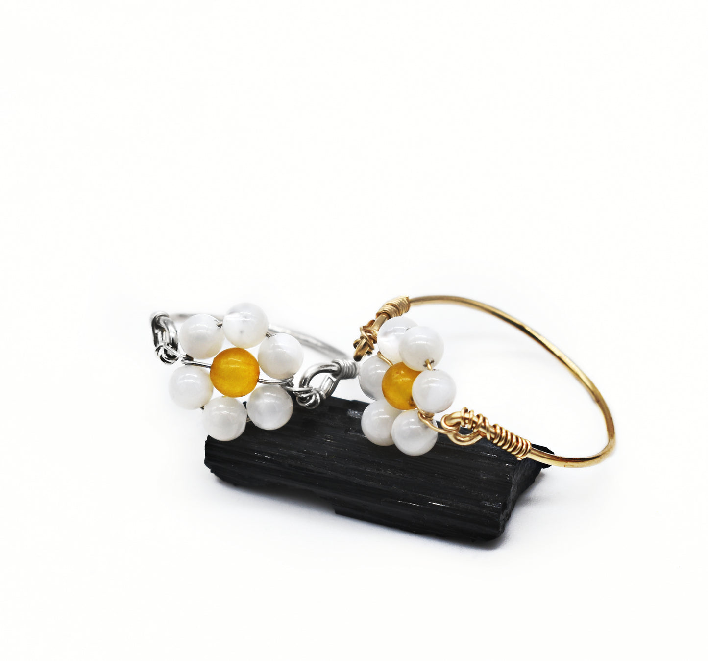 Healing Pearl and Yellow Jade Flower Rings – Joy, Wisdom & Feminine Radiance🌞