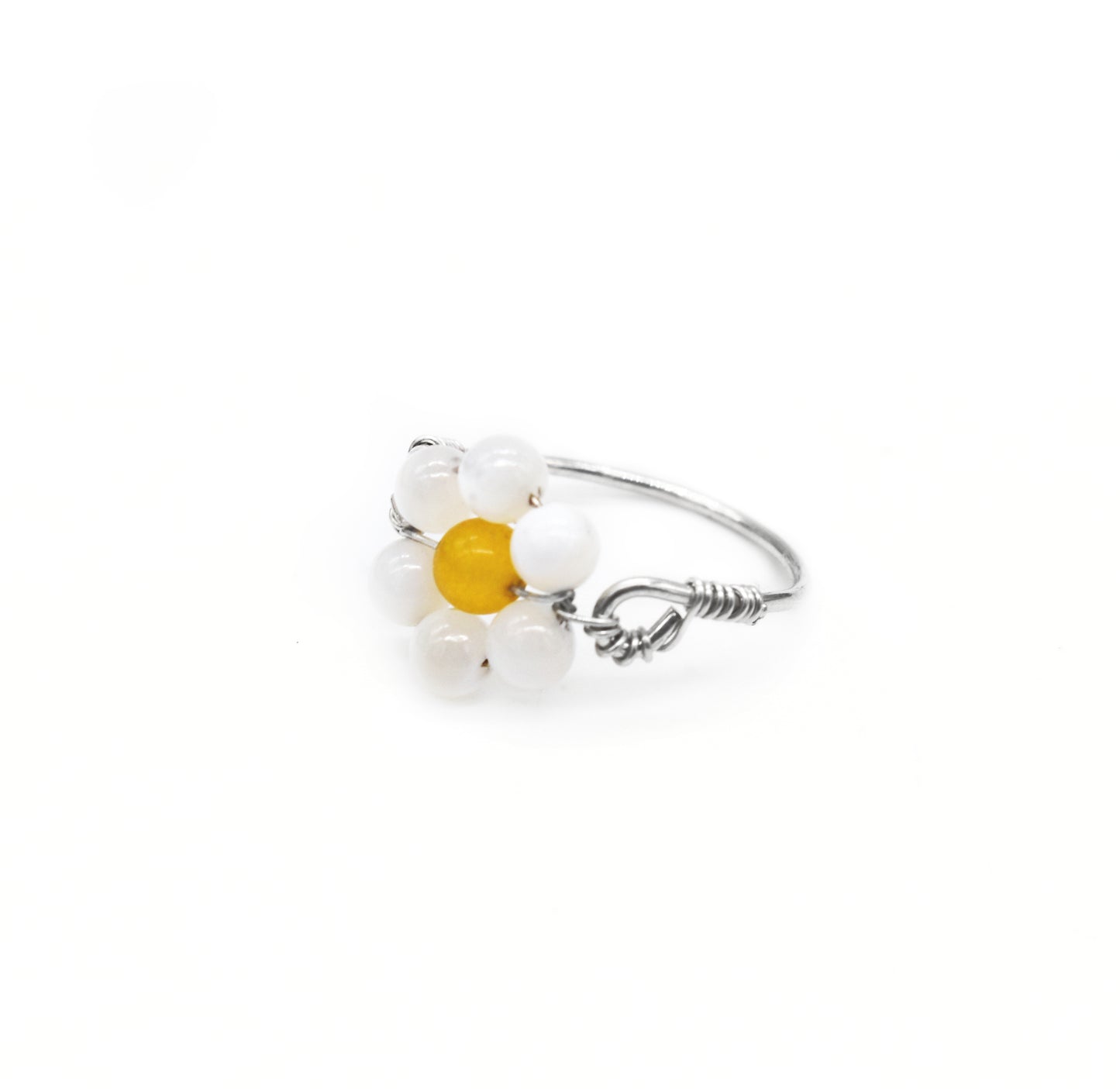 Healing Pearl and Yellow Jade Flower Rings – Joy, Wisdom & Feminine Radiance🌞