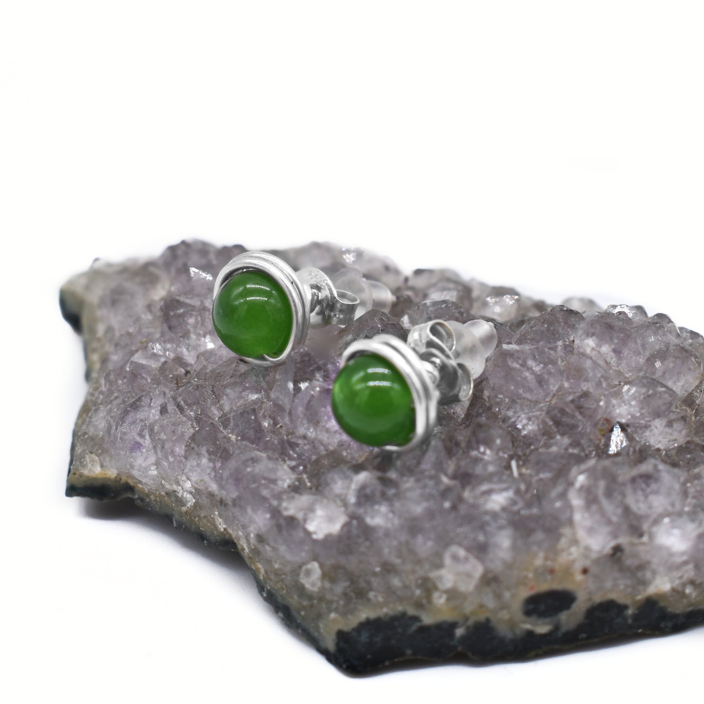 🌿 Jade Studs 6mm-Grounding, Prosperity and Emotional Balance🌿