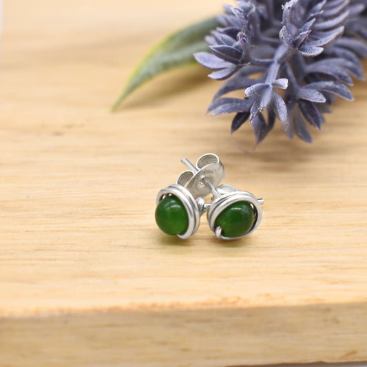 🌿Jade Studs 4mm - Grounding, Prosperity and Emotional Balance🌿