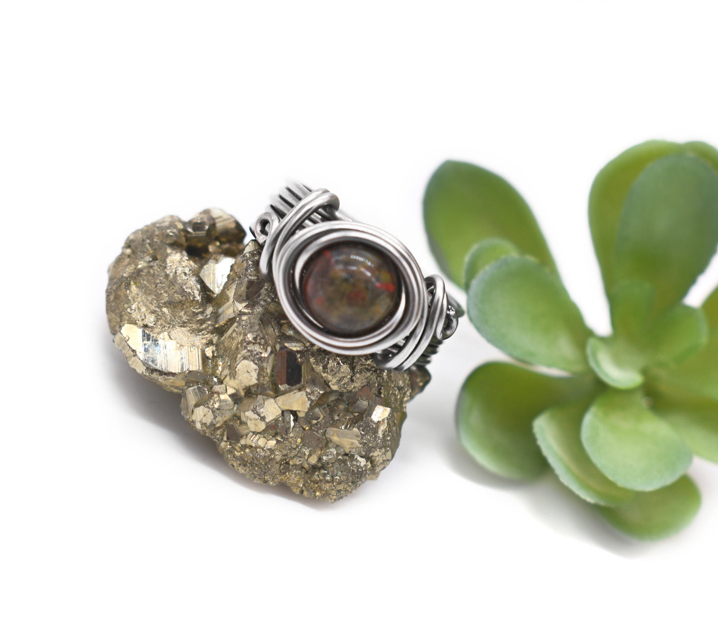 Dragons Blood Celtic Meditation Ring