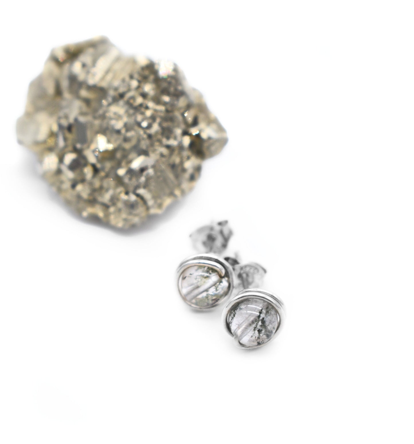 Phantom Quartz/Garden Quartz 6mm Studs