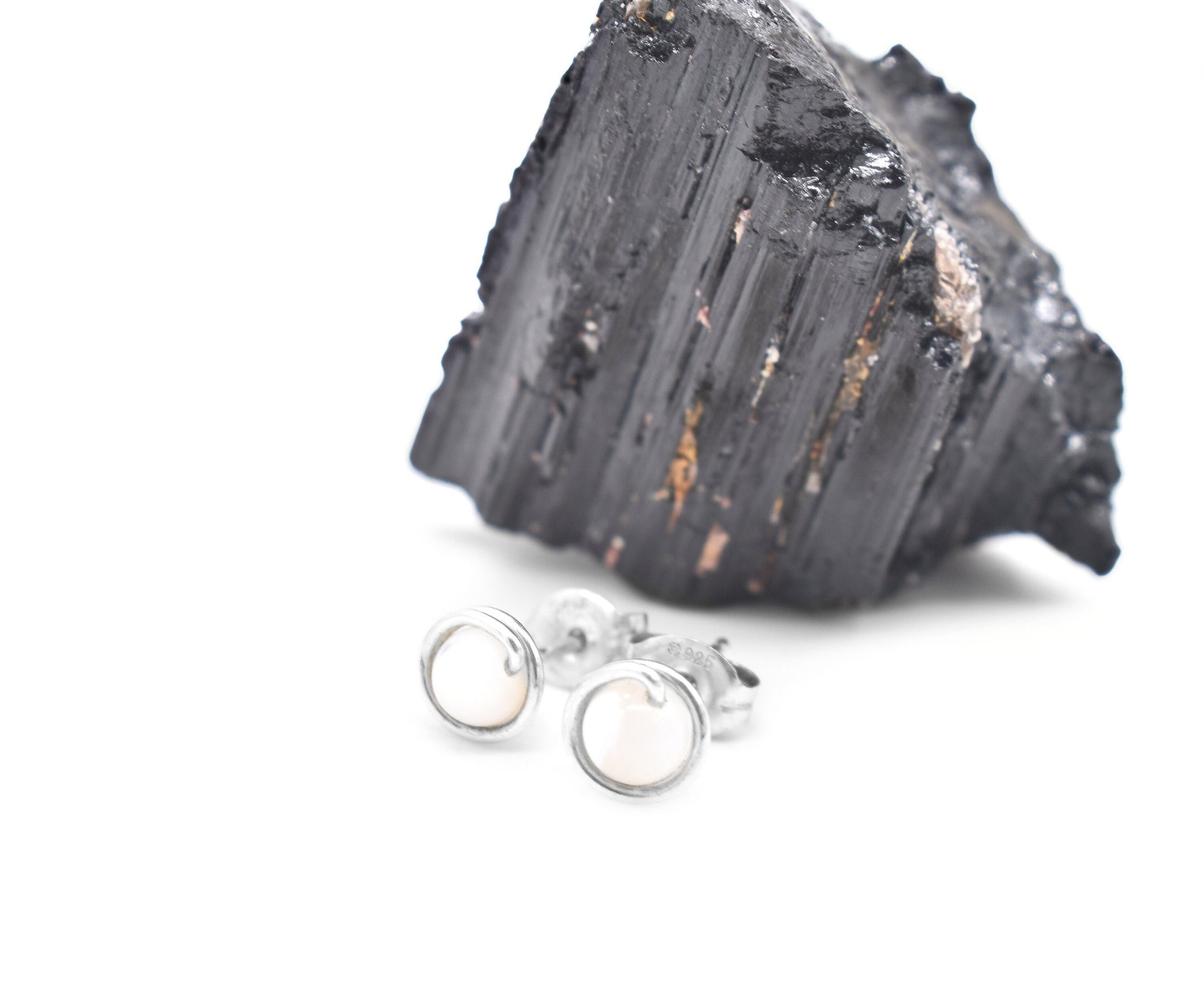 Mother of Pearl 4mm Studs