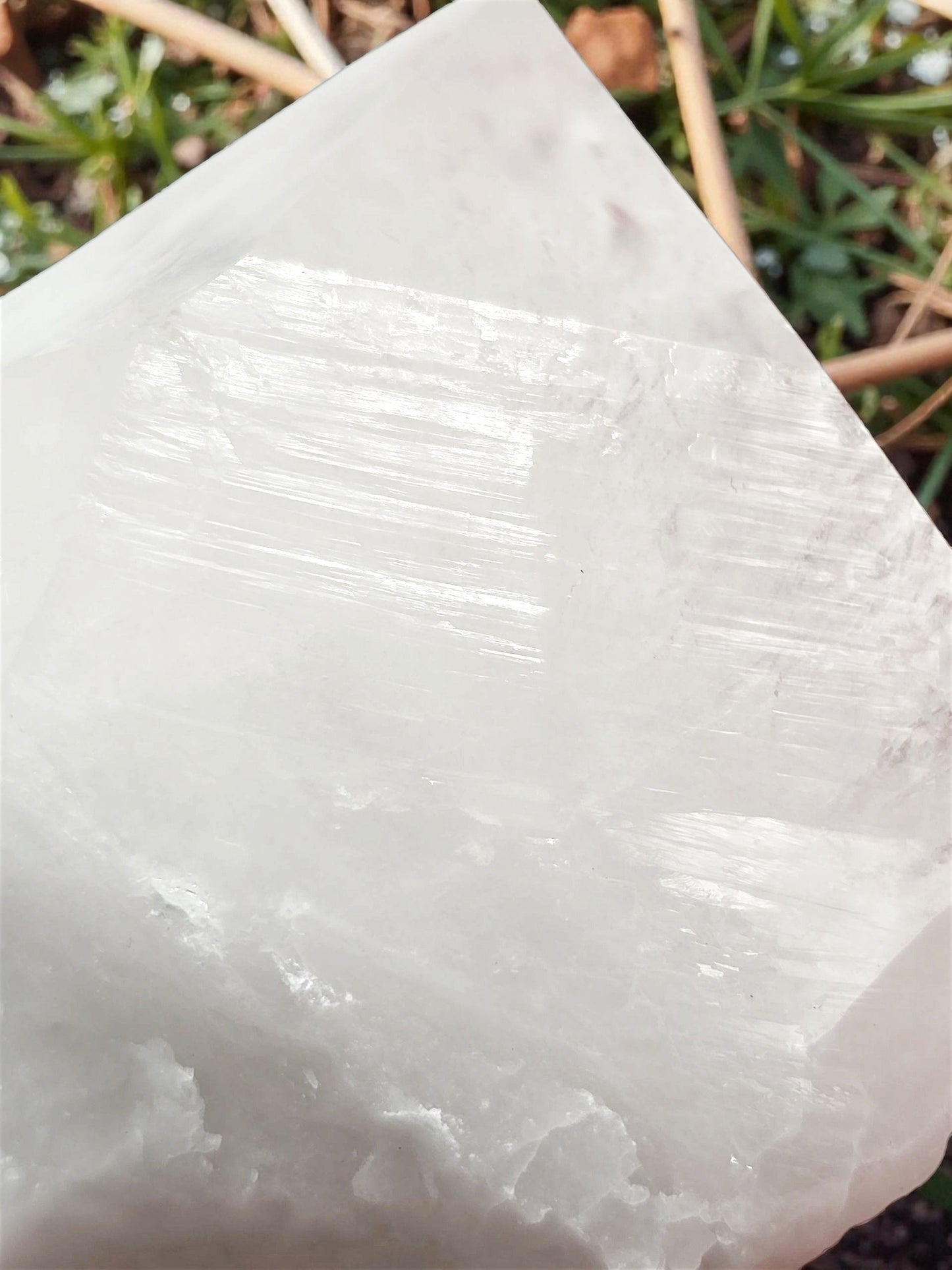 ✨ Raw Quartz Crystal – Genuine Reiki Healing Stone ✨