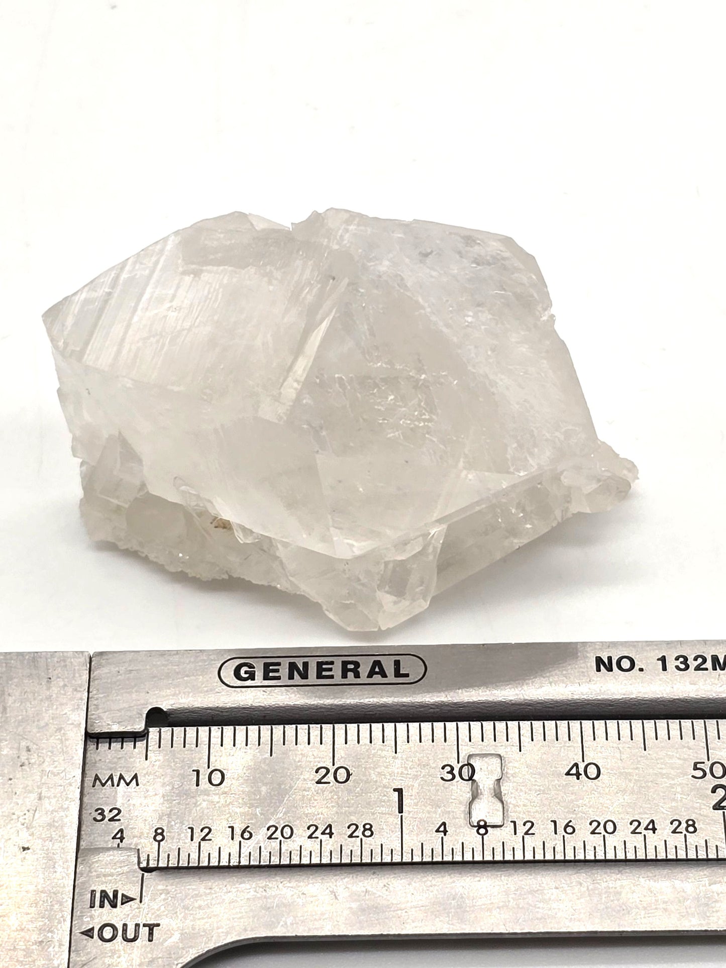 ✨ Raw Quartz Crystal – Genuine Reiki Healing Stone ✨